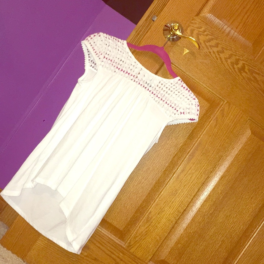 white lace top!!